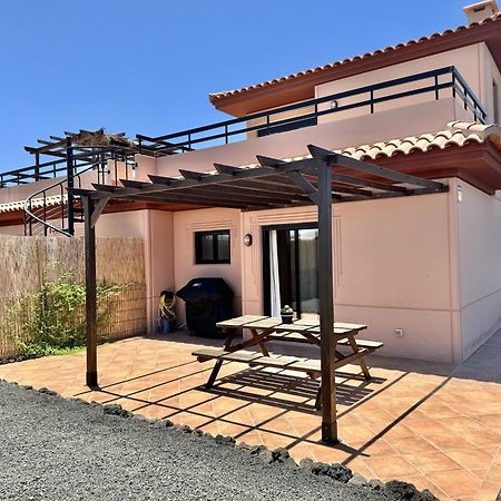 Villa Majanicho Con Piscina Лахарес Екстериор снимка